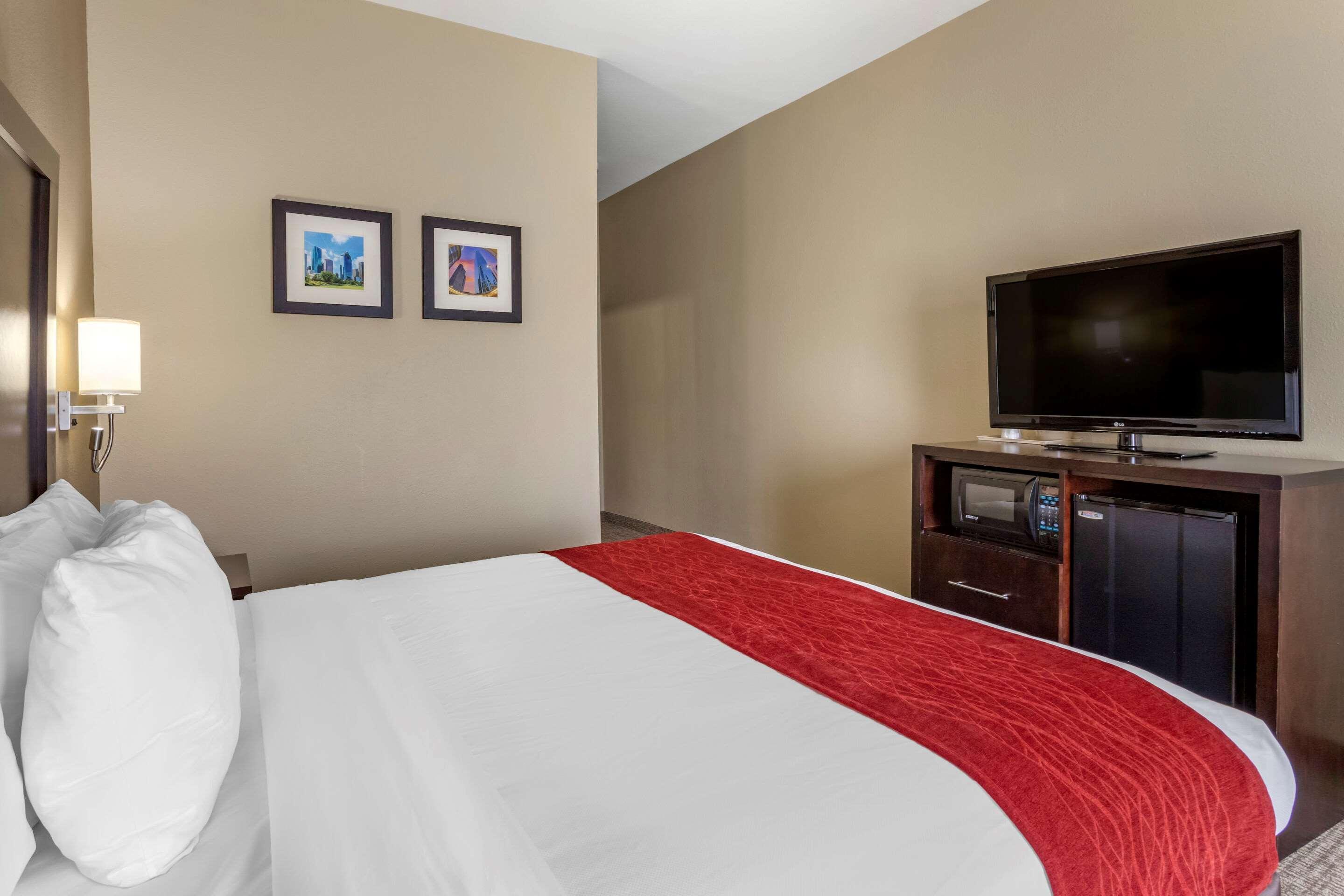 Comfort Inn & Suites Fm1960-Champions Houston Exterior photo