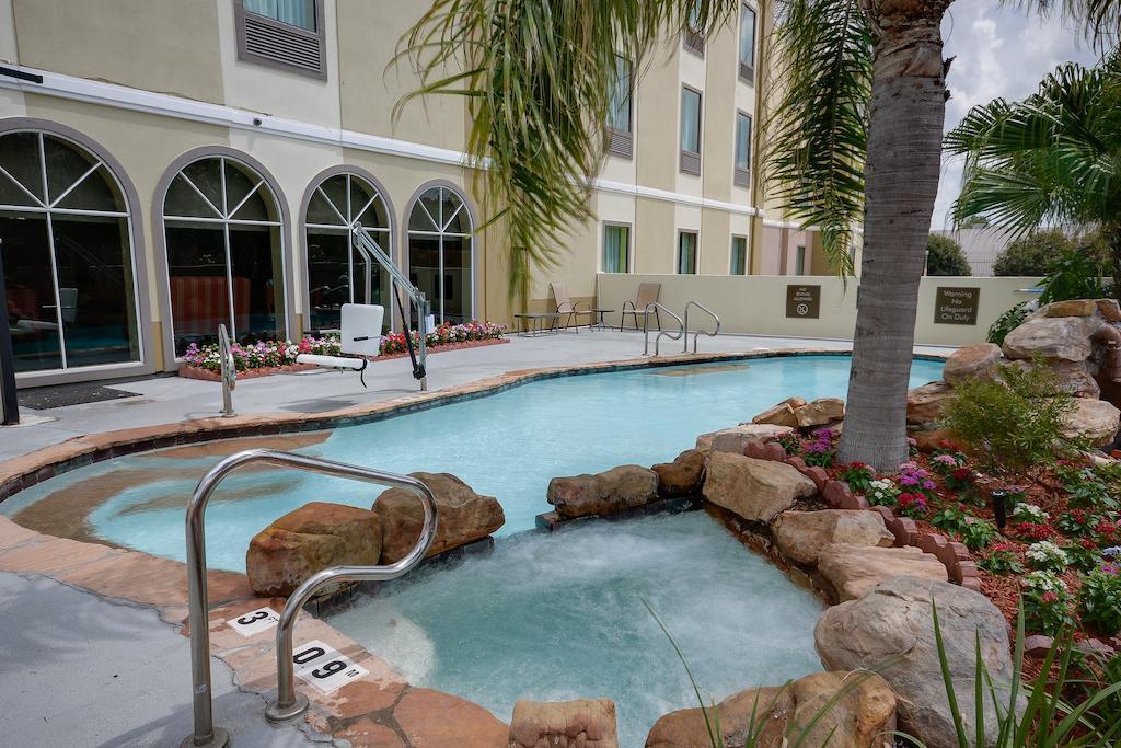 Comfort Inn & Suites Fm1960-Champions Houston Exterior photo
